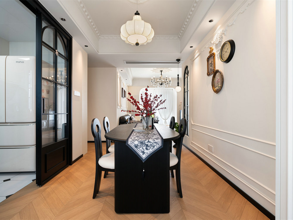 廣電光谷家三區(qū)91平法式復(fù)古風(fēng)格裝修效果圖